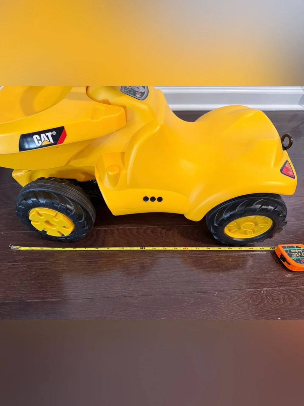 Caterpillar Dump Truck Yellow Ride-On Construction Tractor for Kids!